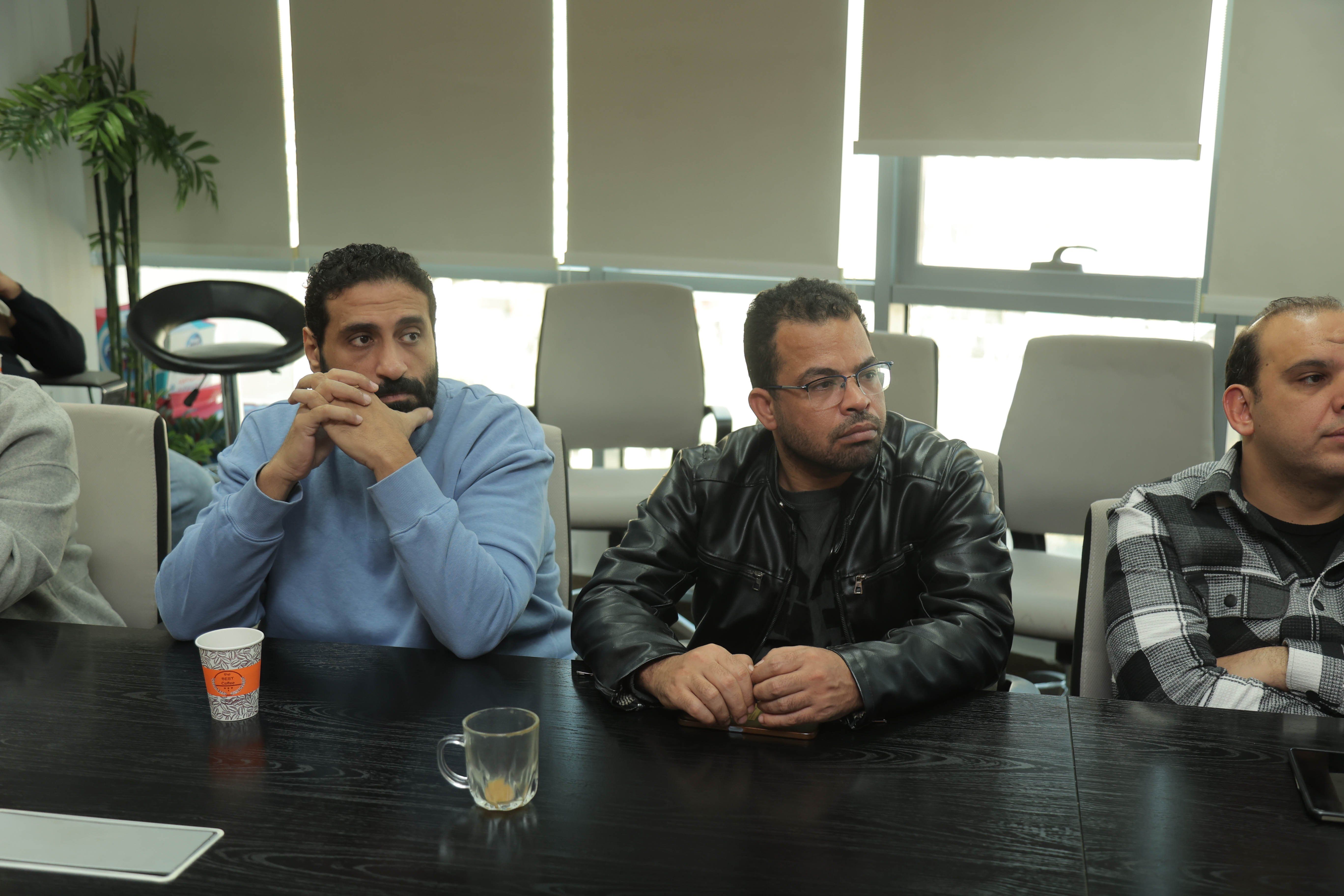 الزملاء فى اليوم السابع يتابعون الورشة