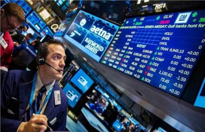 تراجع
      الأسهم
      الأمريكية
      في
      ختام
      الأربعاء..
      و"داو"
      يخسر
      400
      نقطة