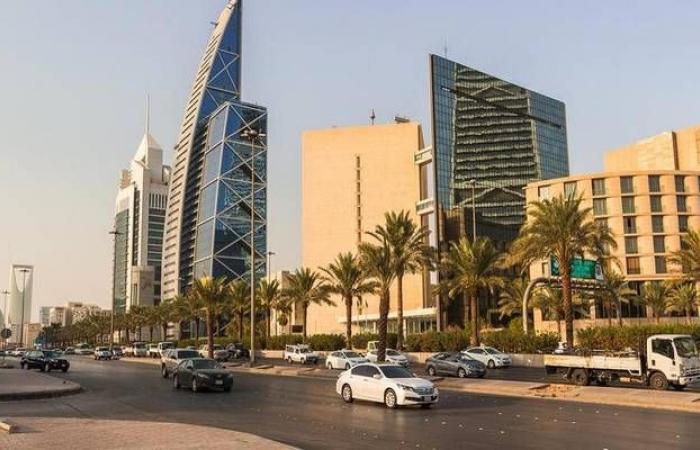 "هيئة
      النقل":
      ضبط
      1100
      مخالف
      لنقل
      الركاب
      دون
      ترخيص
      في
      المطارات
      خلال
      يونيو