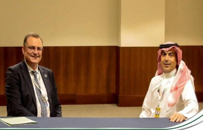 السياري
      يبحث
      مع
      رئيس
      مجلس
      محافظي
      البنك
      السويسري
      آفاق
      الاقتصاد
      العالمي