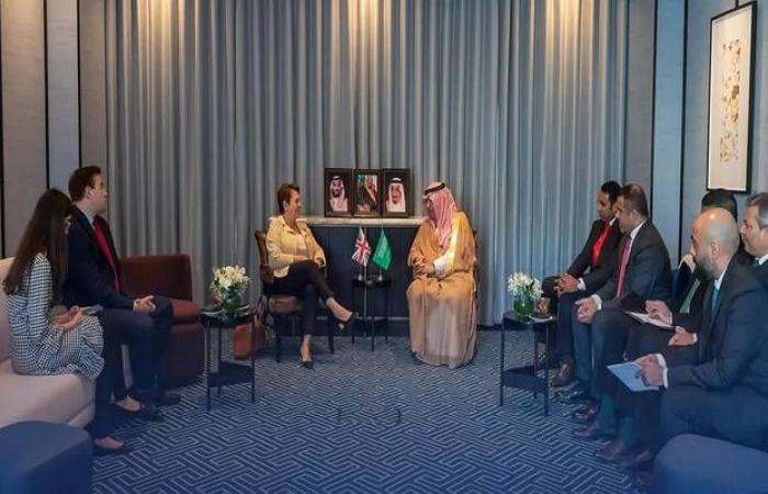 "الطيران
      المدني"
      تتعاون
      مع
      شركة
      "ليليوم"
      الألمانية
      الرائدة
      في
      تصنيع
      الطائرات