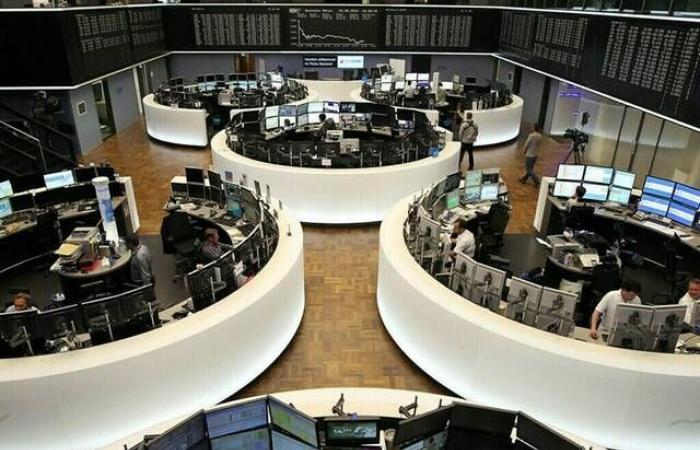 تراجع
      أداء
      الأسهم
      الأوروبية
      قبيل
      قرار
      الفائدة
      الأمريكية