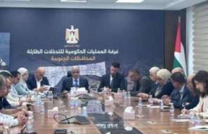 شاهد:
      عائلة
      هندية
      من
      ستة
      أفراد
      يركبون
      دراجة
      نارية