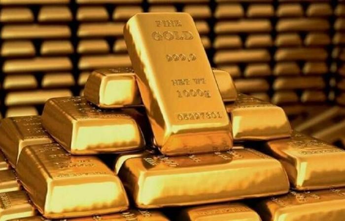 الذهب
      يتخطى
      أعلى
      مستوياته
      التاريخية
      ويسجل
      إغلاقاً
      قياسياً
      جديداً