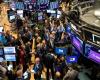 ستاندرد
      آند
      بورز
      500
      يغلق
      عند
      مستوى
      قياسي
      جديد
      رغم
      تراجع
      داو
      جونز