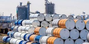 أسعار
      النفط
      تتراجع
      مع
      ترقب
      بيانات
      مخزونات
      الخام
      الأمريكي