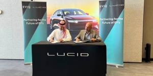توقيع
      شراكة
      مع
      "لوسيد"
      لتطوير
      البنية
      التحتية
      لشحن
      المركبات
      الكهربائية
      بالمملكة