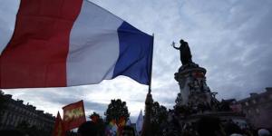 حلفاء
      فرنسا
      يرحبون
      بخسارة
      اليمين
      المتطرف
      رغم
      مخاوف
      عدم
      الاستقرار