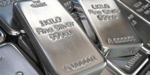 الفضة
تحطم
الأرقام
القياسية
وتتخطى
66
دولاراً