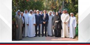 وزير شؤون البلديات والزراعة يقوم بزيارة ميدانية لسوق المزارعين البحرينيين بمشاركة عدد من الوزراء والمسؤولين