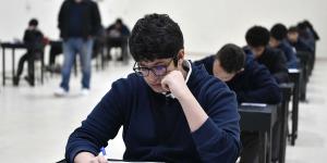 وسط أجواء من الانضباط والتنظيم.. طلبة الـ10 والـ11 ينهون اختبارات الفصل الأول