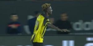 أنوماشي يسجل الهدف الثالث للمقاولون في الأهلي بكأس عاصمة مصر