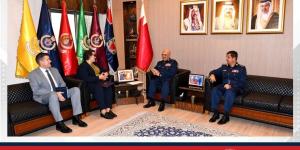 رئيس الشرطة يستقبل القائم بأعمال السفارة الأمريكية لدى مملكة البحرين