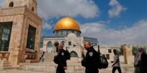 مستوطنون يقتحمون باحات المسجد الأقصى