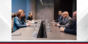 وزير الخارجية يجتمع مع نائبة رئيس الوزراء وزيرة الخارجية والشؤون الأوروبية في جمهورية سلوفينيا