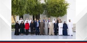 ضمن القمة العالمية للحكومات 2026.. رئيس دولة الامارات العربية المتحدة يستقبل وفد المشاركين في الاجتماع العربي للقيادات الشابة