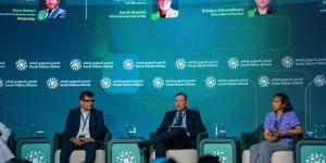 العلاقة بين التقنيات الحديثة 
ومستقبل العمل الإعلامي