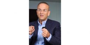 اقتصاد لبنان تحت الصدمة ويحارب الاختناق قبل الانفراج