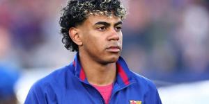 محلل إنجليزي: لامين يامال يقدم السحر ومن يلومه لا يفهم