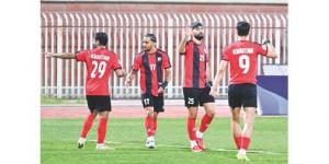 خيطان يستغني عن جميع محترفيه