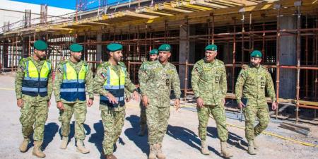 طواري تفقّد مشروع توسعة معسكر سالم العلي في الحرس الوطني