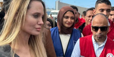أنجيلنا جولي تزور الجانب المصري من معبر رفح الحدودي مع غزة