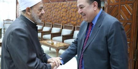 شيخ الأزهر الشريف يدين الاعتداءات الإيرانية على دول الخليج والأردن والعراق