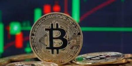 "بيتكوين" تتجاوز 62,000 دولار وسط ترقب هدنة في الشرق الأوسط