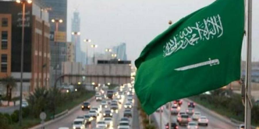 السعودية..
      إتمام
      إصدار
      صكوك
      دولية
      بـ5
      مليارات
      دولار