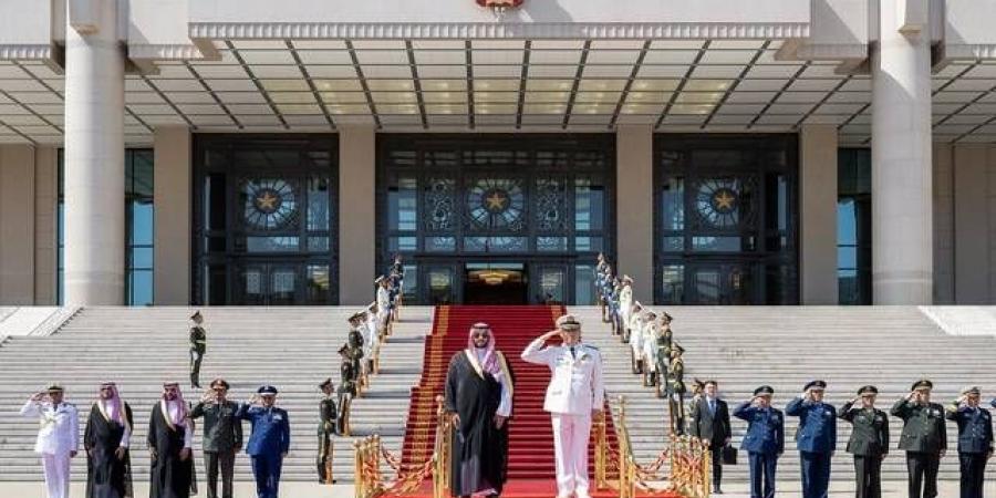 وزير
      الدفاع
      السعودي
      يبحث
      تعزيز
      الشراكة
      الاستراتيجية
      الدفاعية
      مع
      الصين