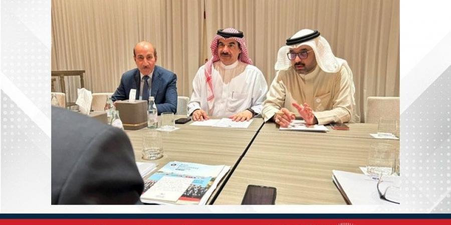 الأمين
      العام
      لمجلس
      النواب
      :
      حرص
      بحريني
      دائم
      على
      تعزيز
      وترسيخ
      العلاقات
      البرلمانية
      مع
      الدول
      الآسيوية