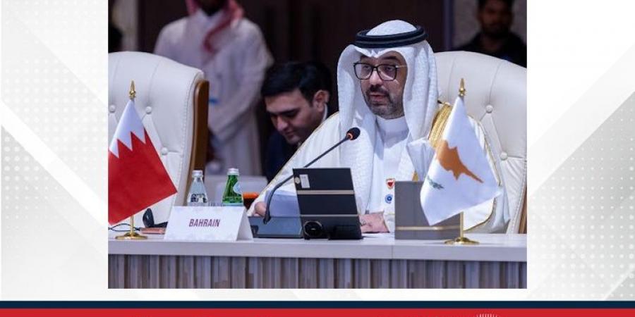 خلال
      اجتماع
      لجنة
      الموازنة
      والتخطيط
      للجمعية
      البرلمانية
      الآسيوية
      بالدوحة..
      السلوم:
      المكانة
      الإقليمية
      والدولية
      لمملكة
      البحرين
      تستند
      إلى
      نهج
      قيادي
      راسخ