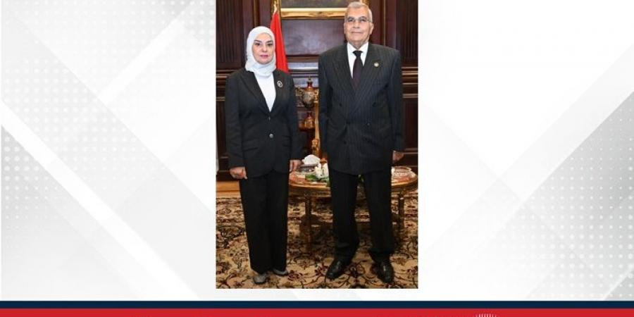 رئيس مجلس الشيوخ بجمهورية مصر العربية يلتقي سفيرة مملكة البحرين في القاهرة
