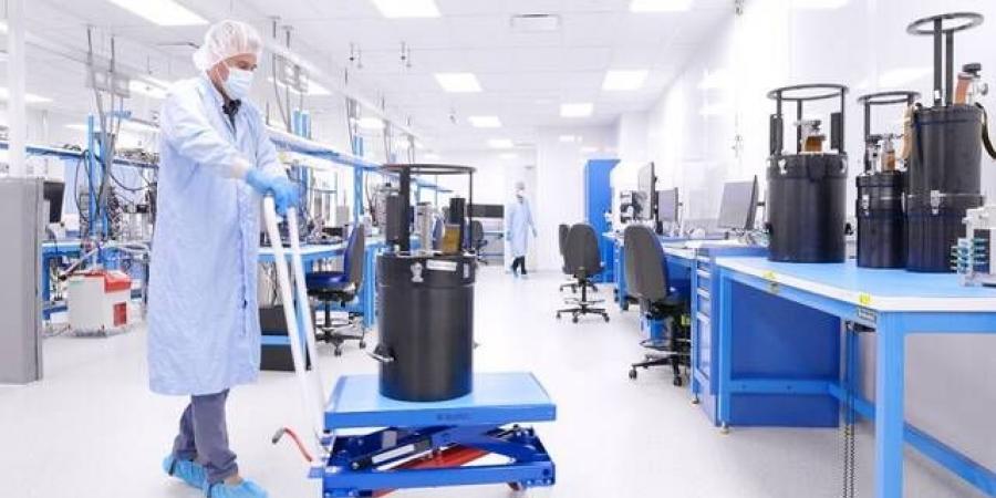 تراجع أسهم شركات تصنيع معدات تكنولوجيا المعلومات الأمريكية