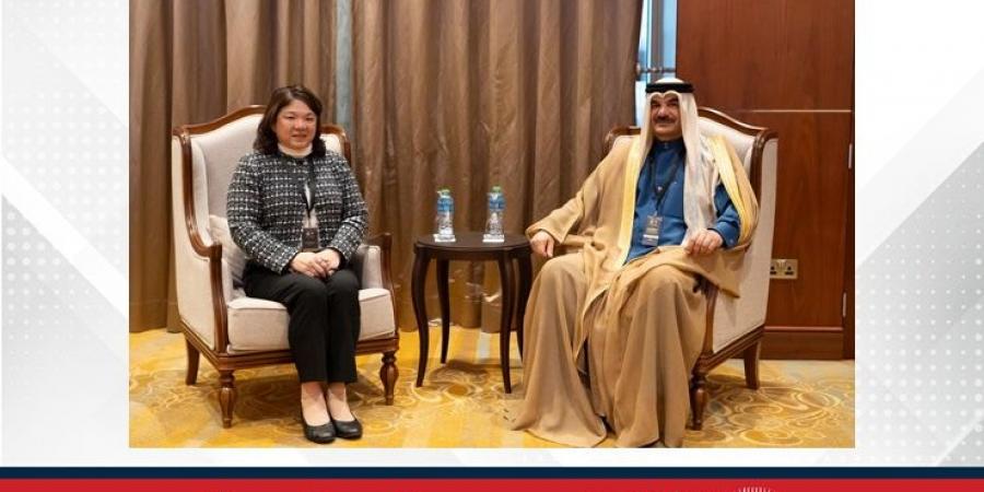 الأمين العام لمجلس النواب يلتقي بنائبة الأمين العام لمجلس النواب التايلندي