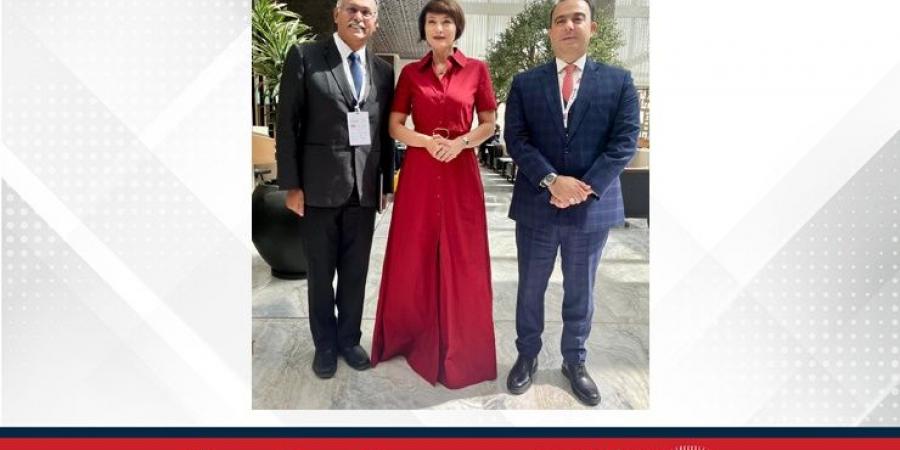 الأمين العام لمجلس البحرين لتسوية المنازعات الدولية تلتقي وزير الدولة الأول بوزارة القانون ووزارة النقل في جمهورية سنغافورة