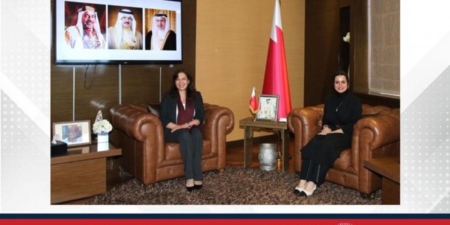 وزيرة شؤون الشباب تستقبل سفيرة جمهورية مصر العربية لدى مملكة البحرين