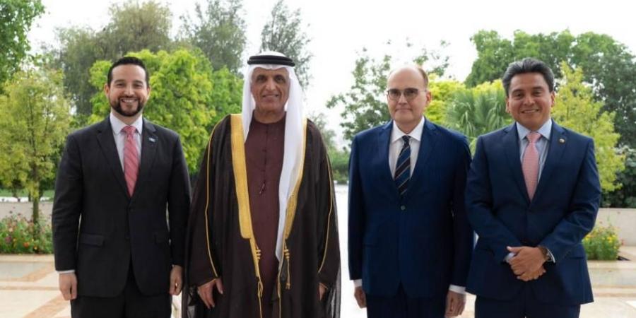 سعود بن صقر يستقبل سفراء كوستاريكا والسلفادور وغواتيمالا