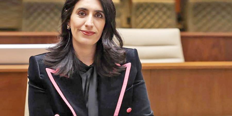 الرومي تقترح استخدام مادة «الألكابوند» لسلامة البيئة العمرانية في الكويت