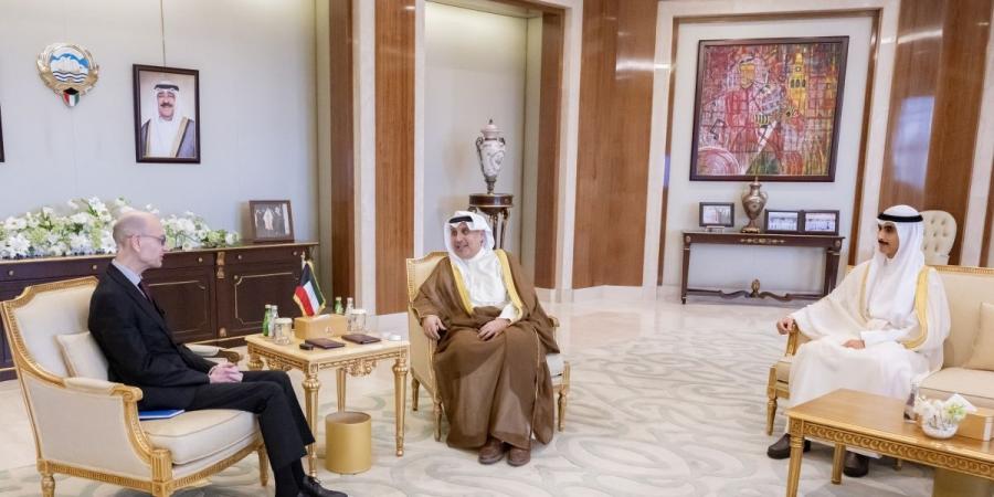 وزير «الديوان الأميري» ورئيس ديوان ولي العهد يستقبلان سفيري مالطا وماليزيا